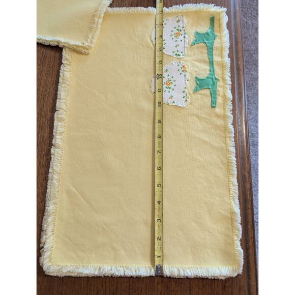 Vintage 70s Yellow Placemats Napkins Set of 4 Patchwork Mushrooms - Picture 9 of 11
